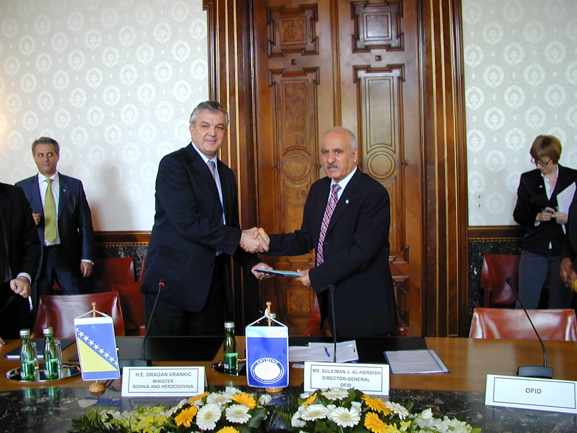 Министар Вранкић потписао Споразум о зајму за Пројекат стамбене обнове за повратнике с ОФИД-ом     