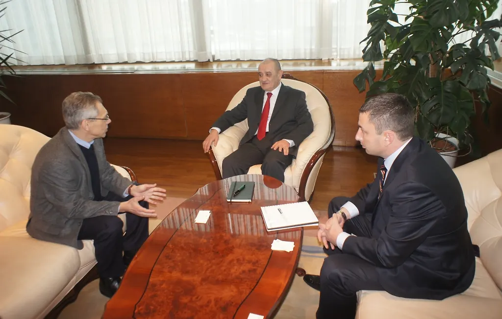Meeting of Chairman of Council of Ministers of BIH Vjekoslav Bevanda and Ambassador of Russia in BIH Aleksandar Bocan-Harčenko
