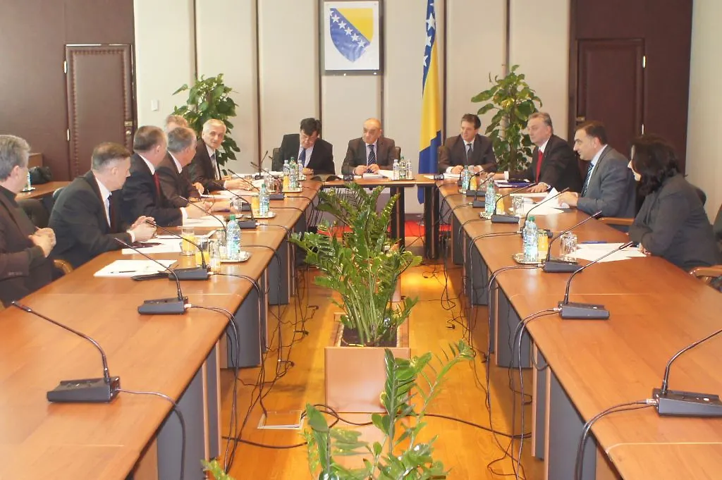 Council of Ministers Holds its 1st Session