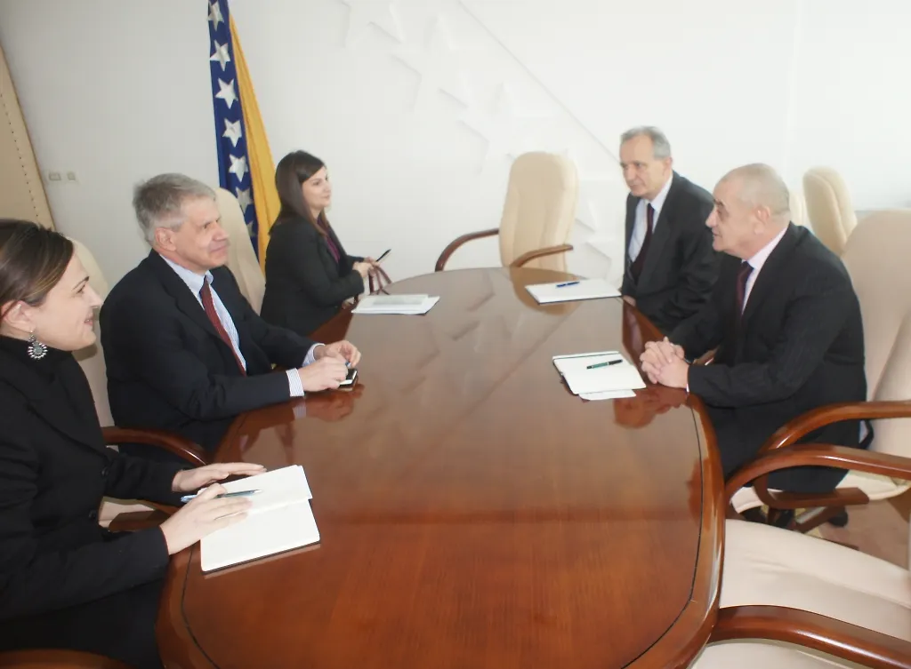 Chairman of Council of Ministers Vjekoslav Bevanda Meets
 IMF Resident Representative  Milan Cuc

