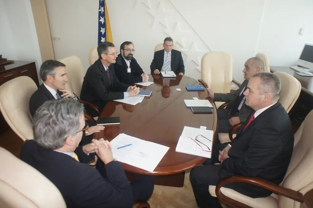 Chairman of Council of Ministers of BIH talks with Chief of OSCE Mission