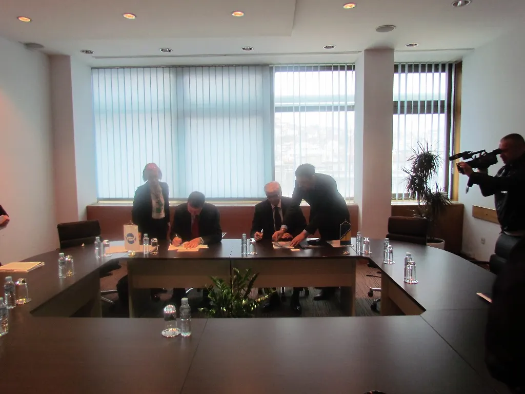 Špirić i Peteršmit potpisali ugovor o vodosnabdijevanju u Čapljini