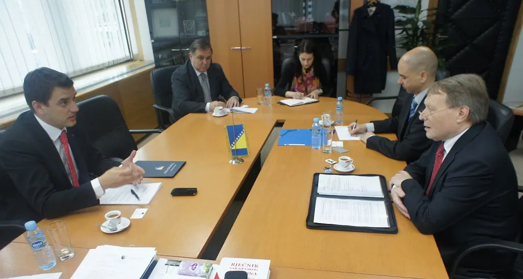 Министар Хаџић разговарао с Јерзембовским 