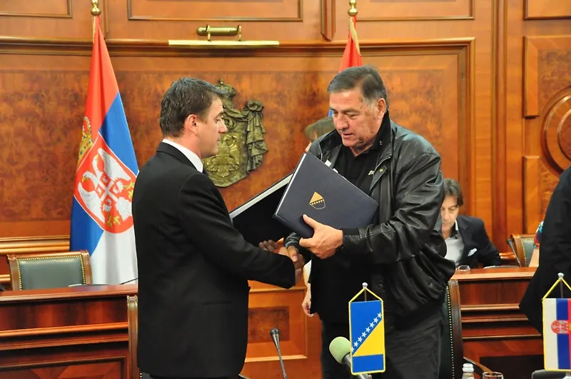 Ministri Hadžić i Mrkonjić potpisali Sporazum o plovidbi 