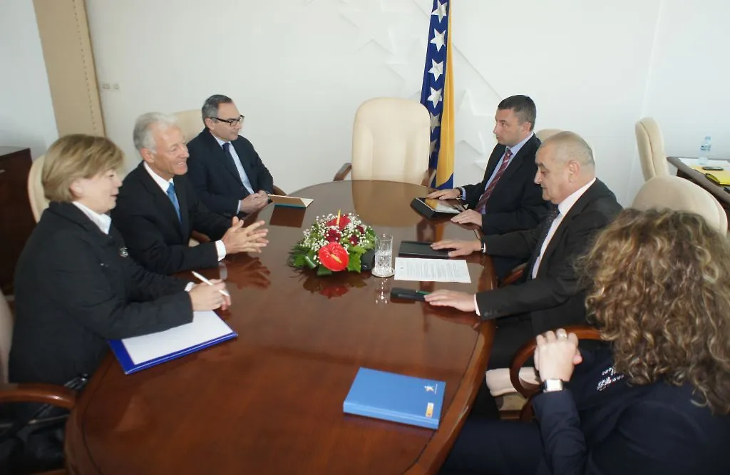 Chairman Bevanda and French Ambassador in BIH Roland Gilles:
French Companies Interested for Construction of Corridor V c
