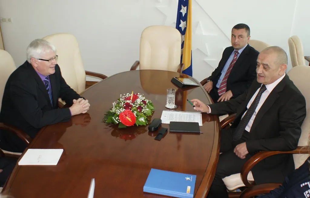 Chairman of Council of Ministers Talks with Hungarian Ambassador
