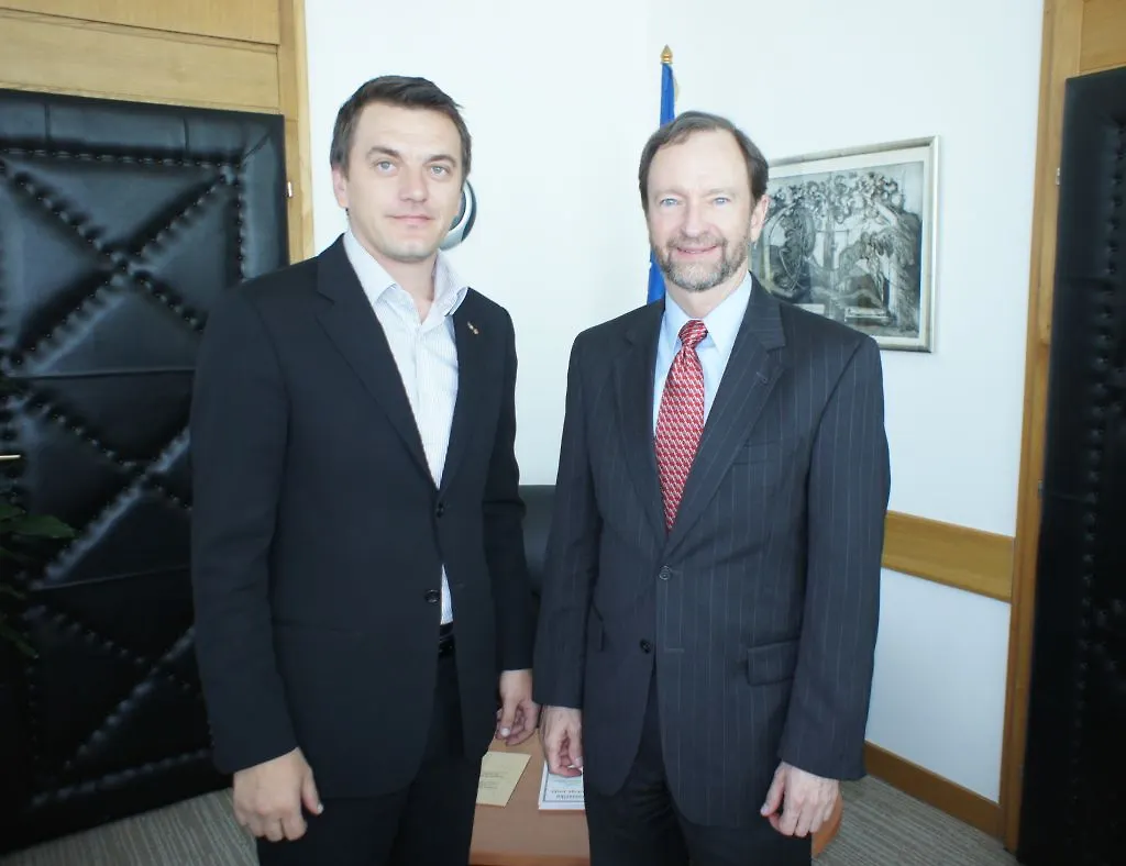 Министар Хаџић разговарао са амбасадором САД-а