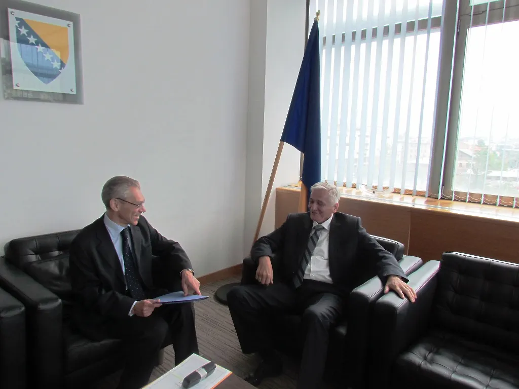 Minister Špirić talks with Russian Ambassador in BIH