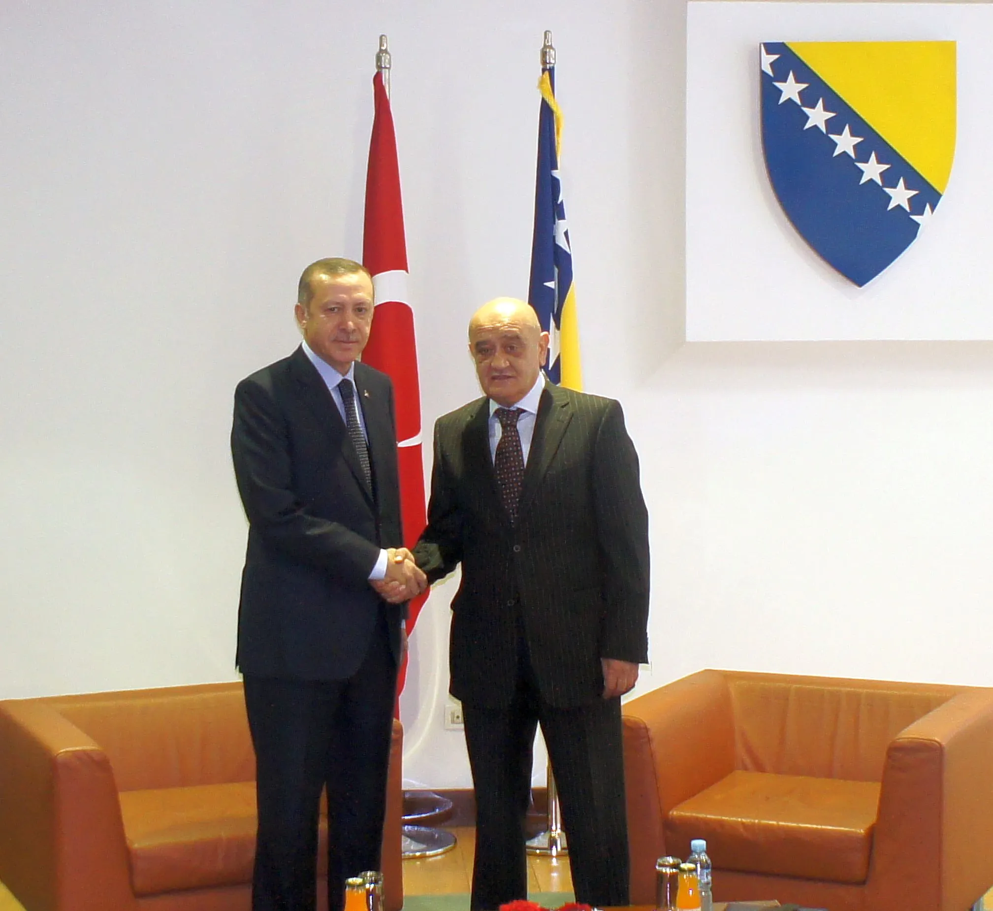 Chairman of Council of Ministers Vjekoslav Bevanda and Turkish Prime Minister Recep Tayyip Erdoğan:
To Open All Communication Routes for Better Economic Cooperation 
between Two Countries
