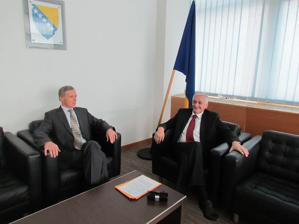 Министар Шпирић примио амбасадора Словеније у БиХ 

