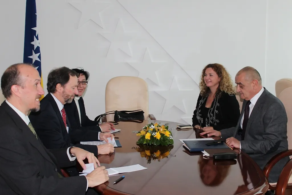 Chairman Bevanda Talks with Ambassador Moon