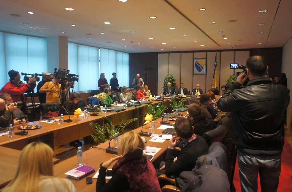 Bevanda čestitao praznike: Uvažavajmo jedni druge