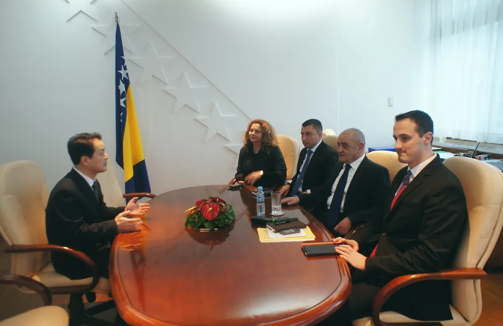 Predsjedatelj Bevanda primio u oproštajni posjet
 kineskog veleposlanika u BiH
