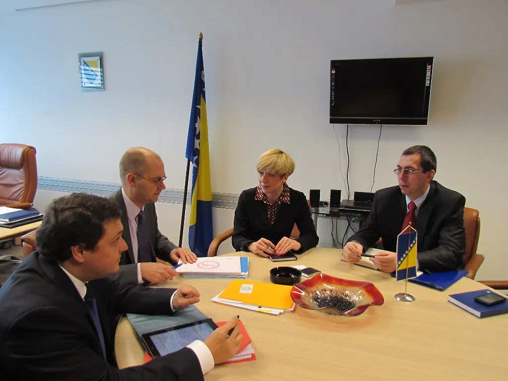 Zamjenica ministra dr. Edita Đapo primila
šefa Misije MMF-a za BiH Rona Van Rodena
