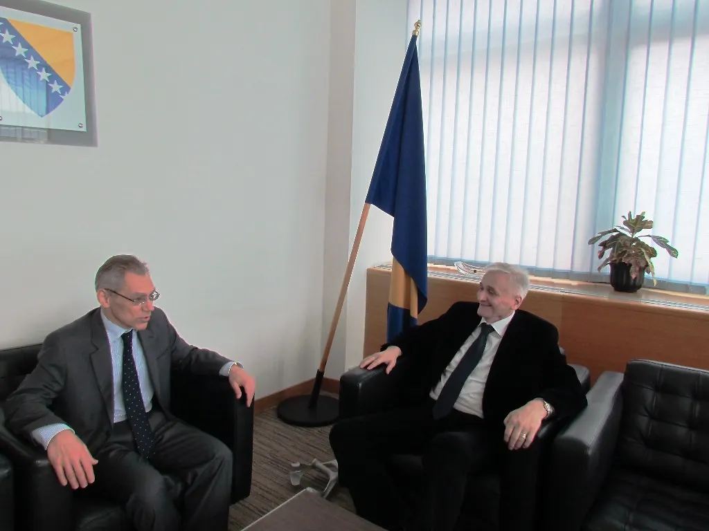 Minister Špirić talks with Russian Ambassador in BIH