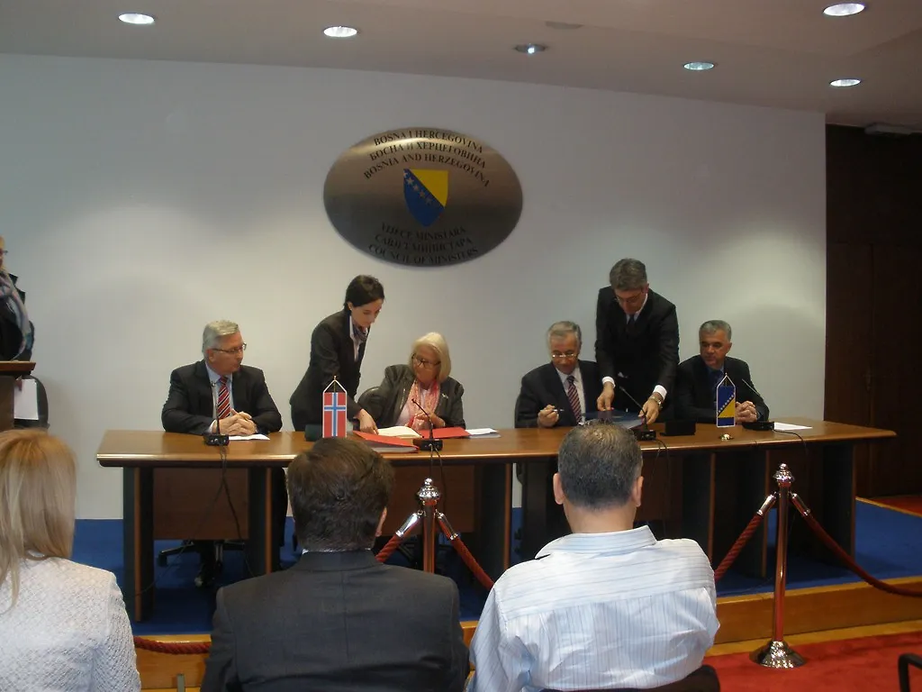 Potpisan Sporazum o provođenju projekta “Javne službe za tržište nekretnina i evropske integracije”