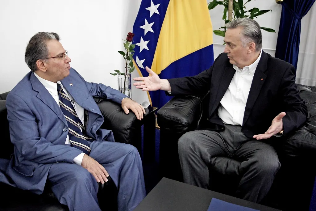 Ministar  Lagumdžija primio egipatskog veleposlanika Sharafa
