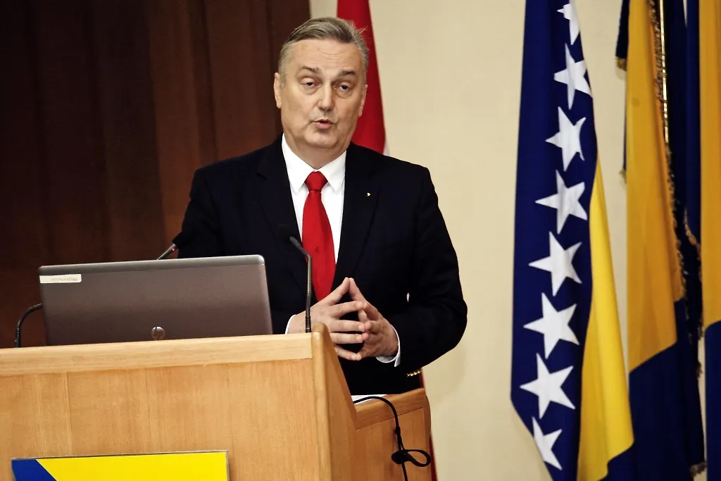 Ministar Lagumdžija na prezentaciji Strategije saradnje Švicarske za BiH za period 2013-2016. 