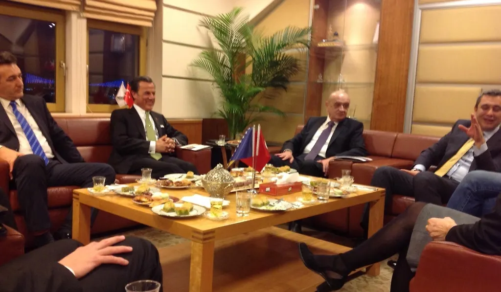 Bedvanda – Ҁaglar: Linking Business People Leads to New Jobs