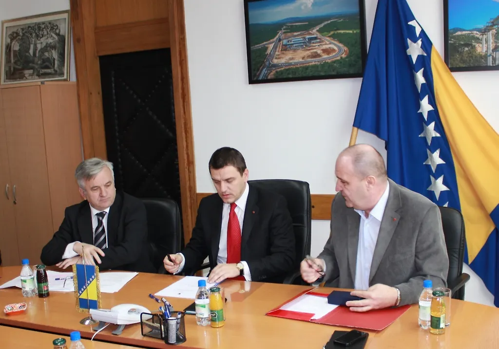 Ministar Hadžić s ministrima Bijedićem i Čubrilovićem
