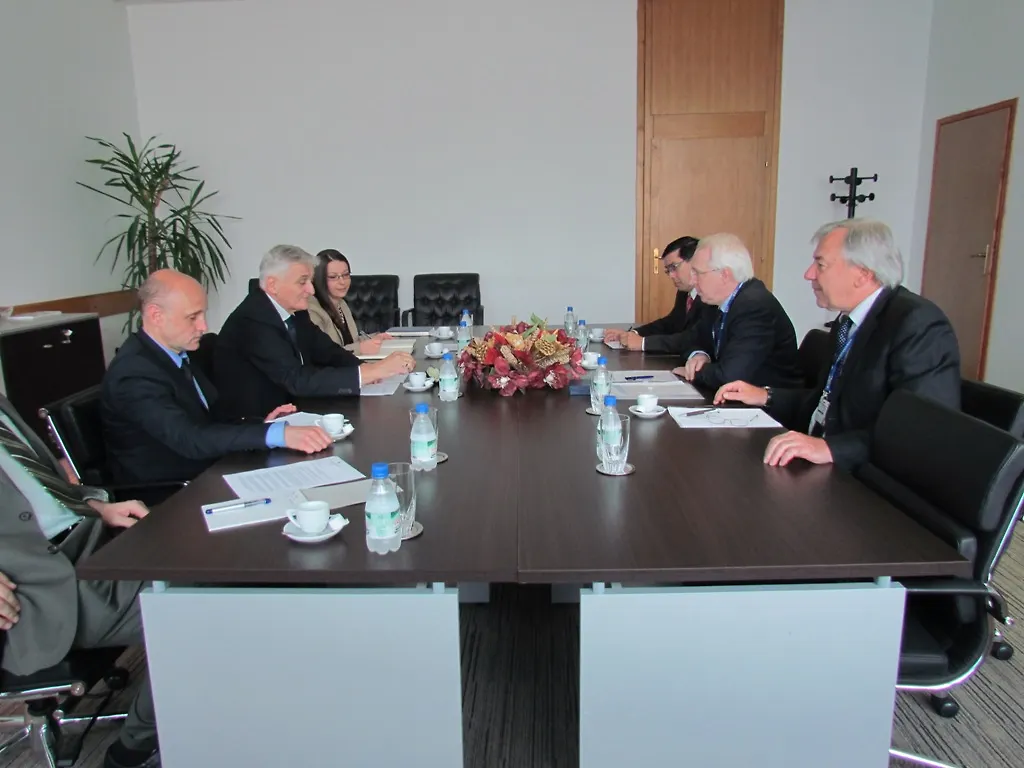 Špirić Receives CEB Governor Rolf Wentzel