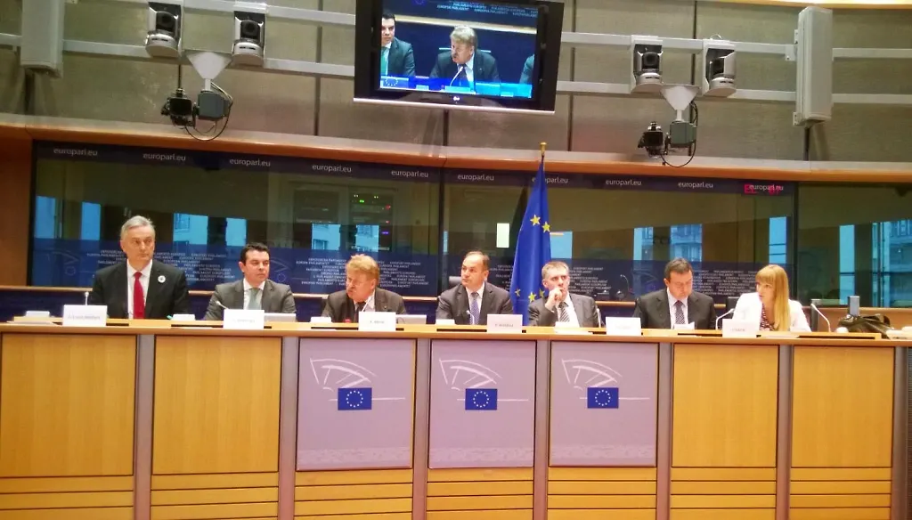 Ministar Lagumdžija na sastanku AFET-a u Briselu