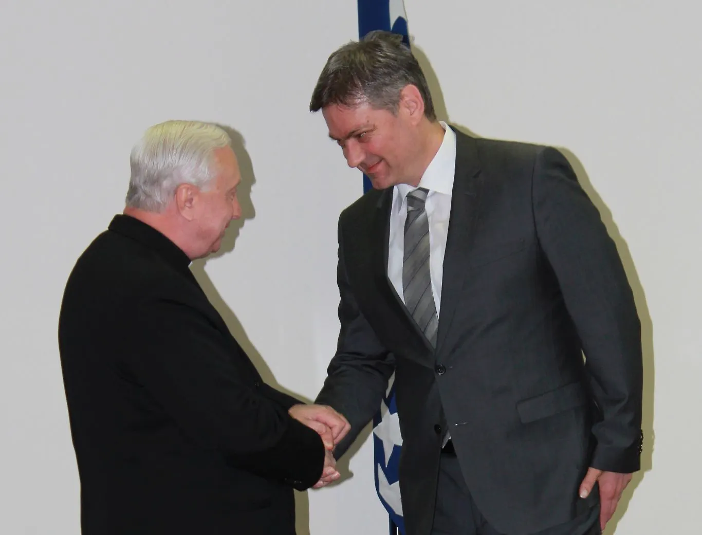 Chairman Zvizdić Receives Apostolic Nuncio in BIH Msgr. Pezzuto