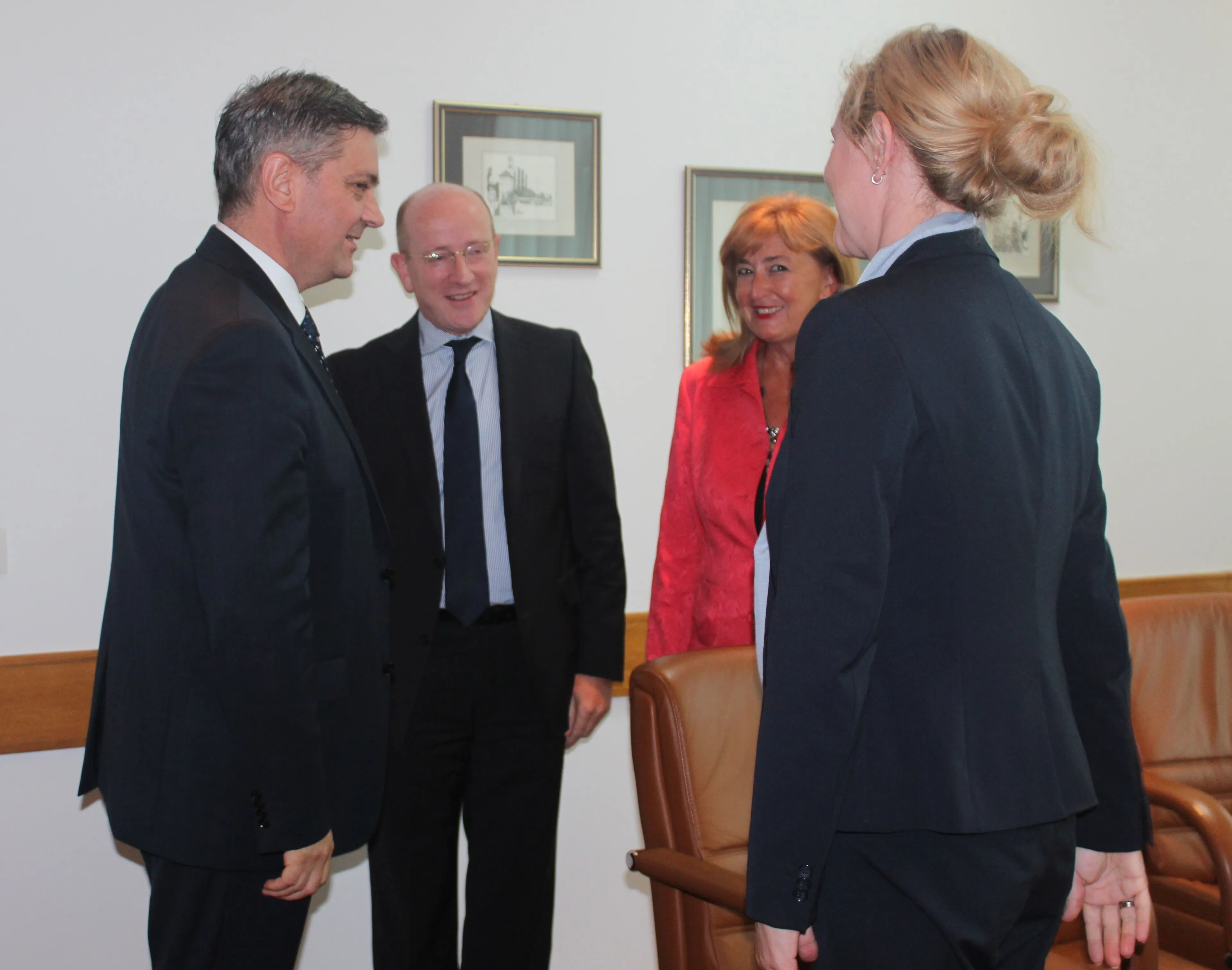 Zvizdić Talks with Ambassador Hellbach