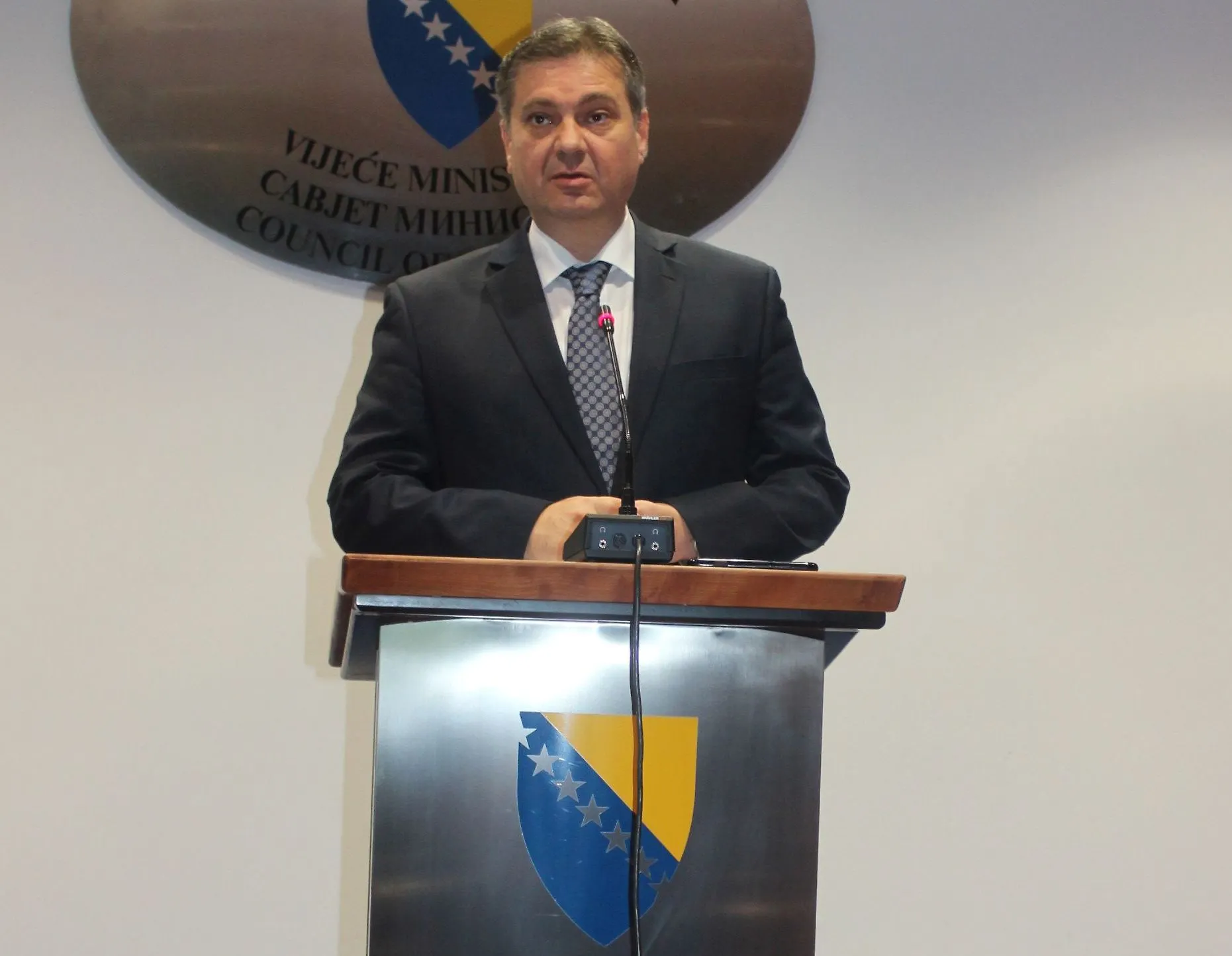 Izjava predsjedavajućeg Zvizdića povodom terorističkih napada u Parizu: Ovo je napad na čovječanstvo (AUDIO)