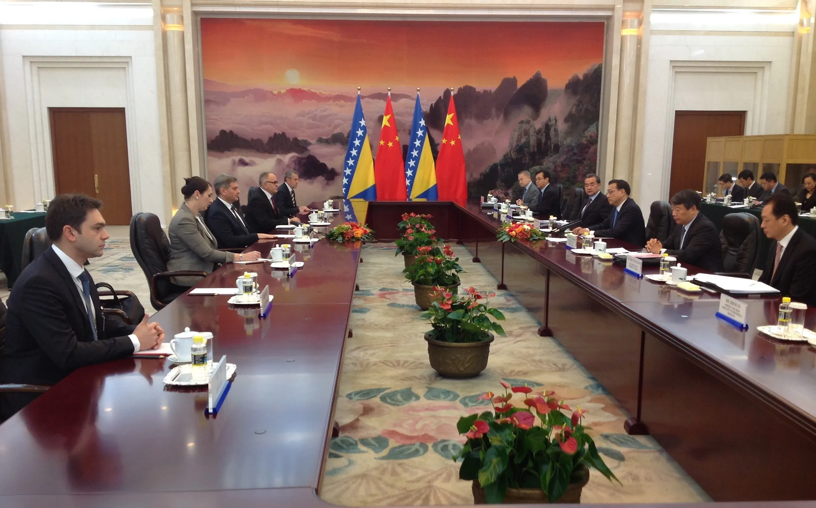 Zvizdić – Keqiang: Preferencijalnim izvozom u NR Kinu osnažiti ekonomski razvoj BiH