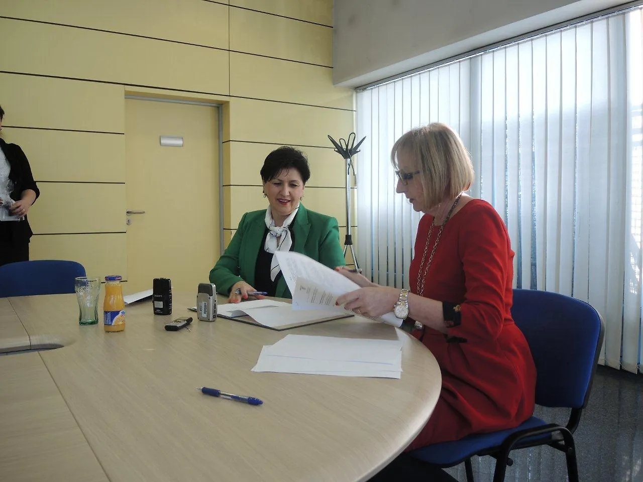 Dodijeljeno 100.000 KM grant sredstava nevladinom sektoru
za pomoć povratnicima, izbjeglim i raseljenim licima
