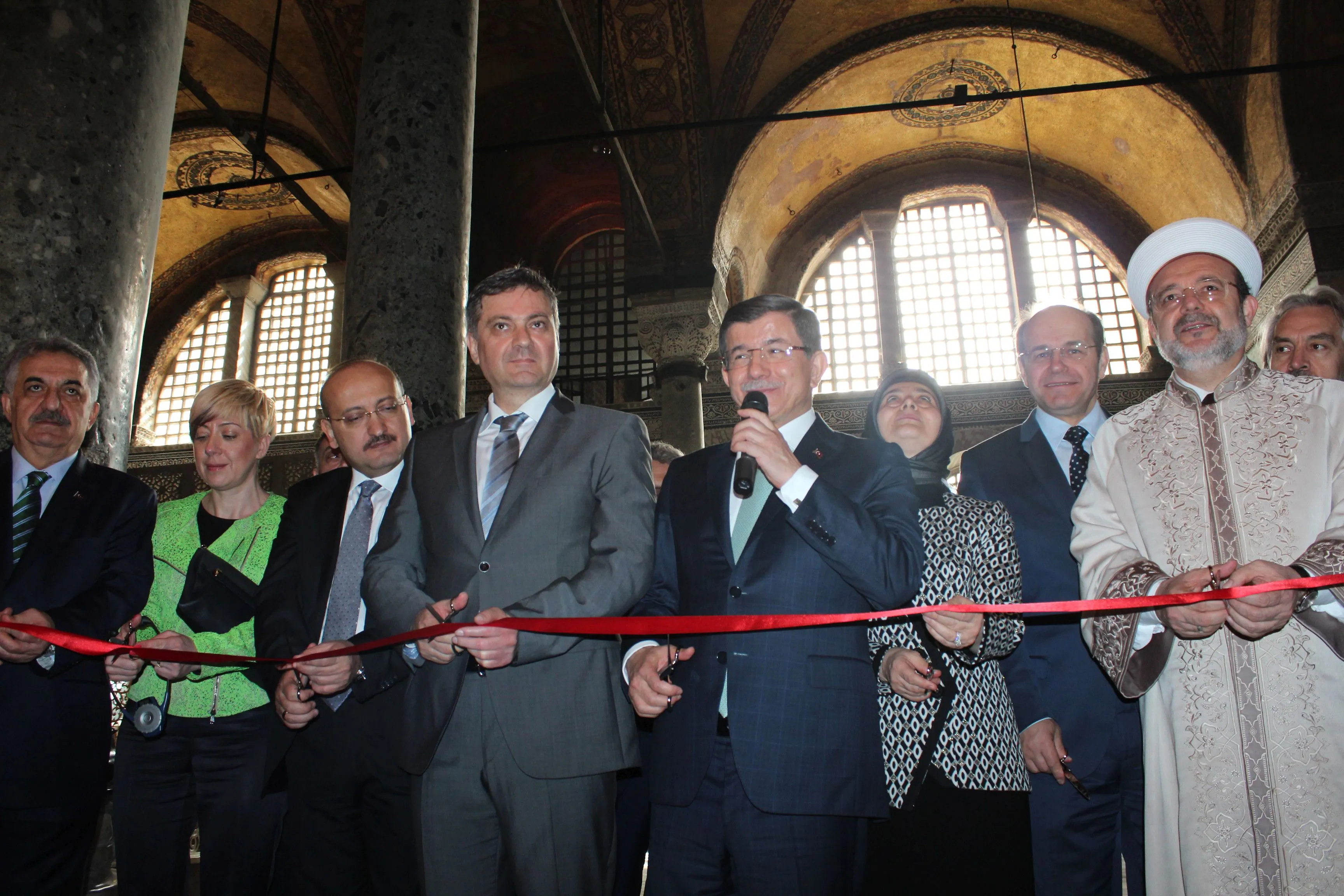 Chairman Zvizdić and Prime Minister Davutoglu Opened Ask-i Nebi Exhibition in Istanbul