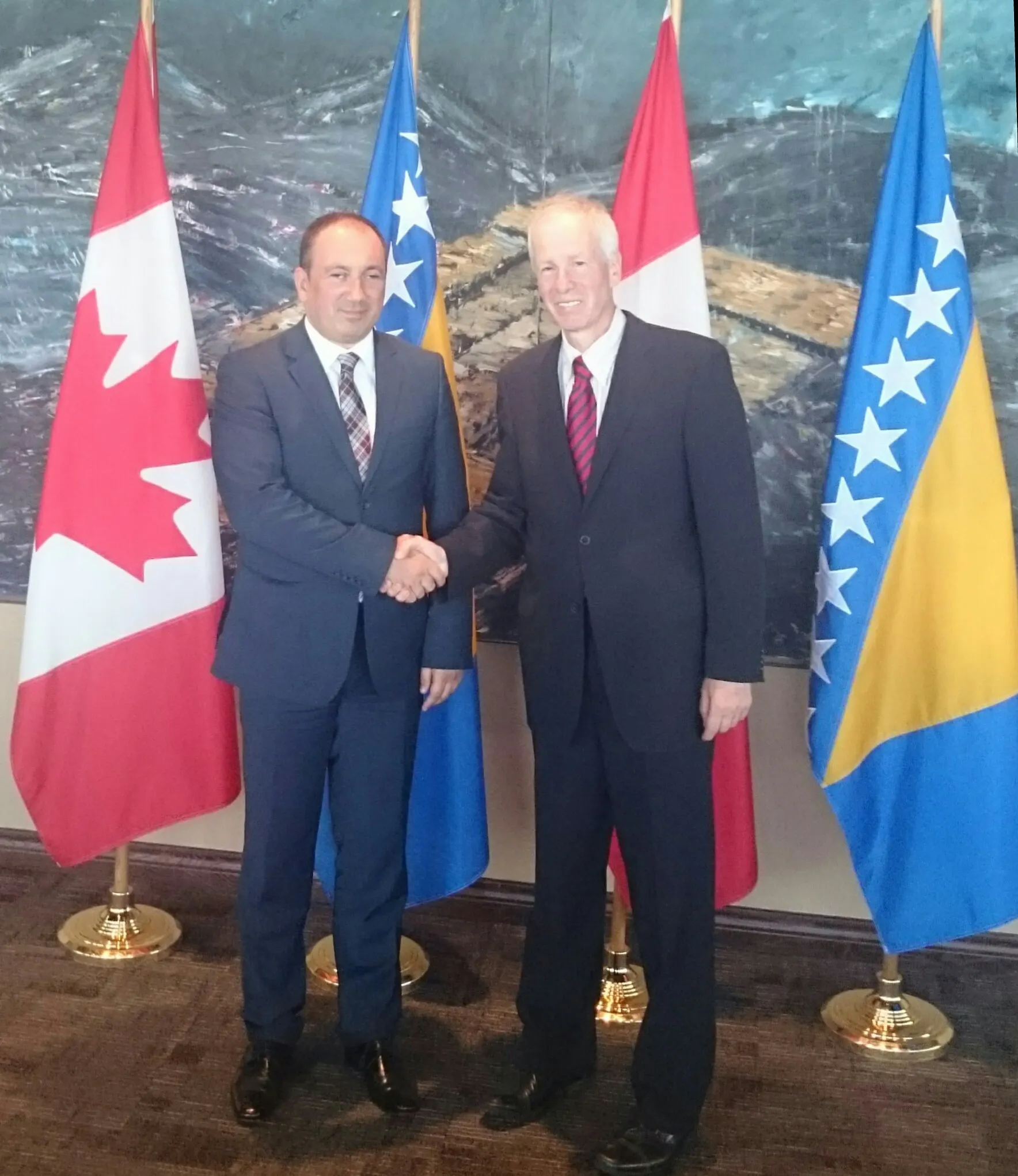 Министар Црнадак сусрео се са канадским министром иностраних послова Стефаном Дионом