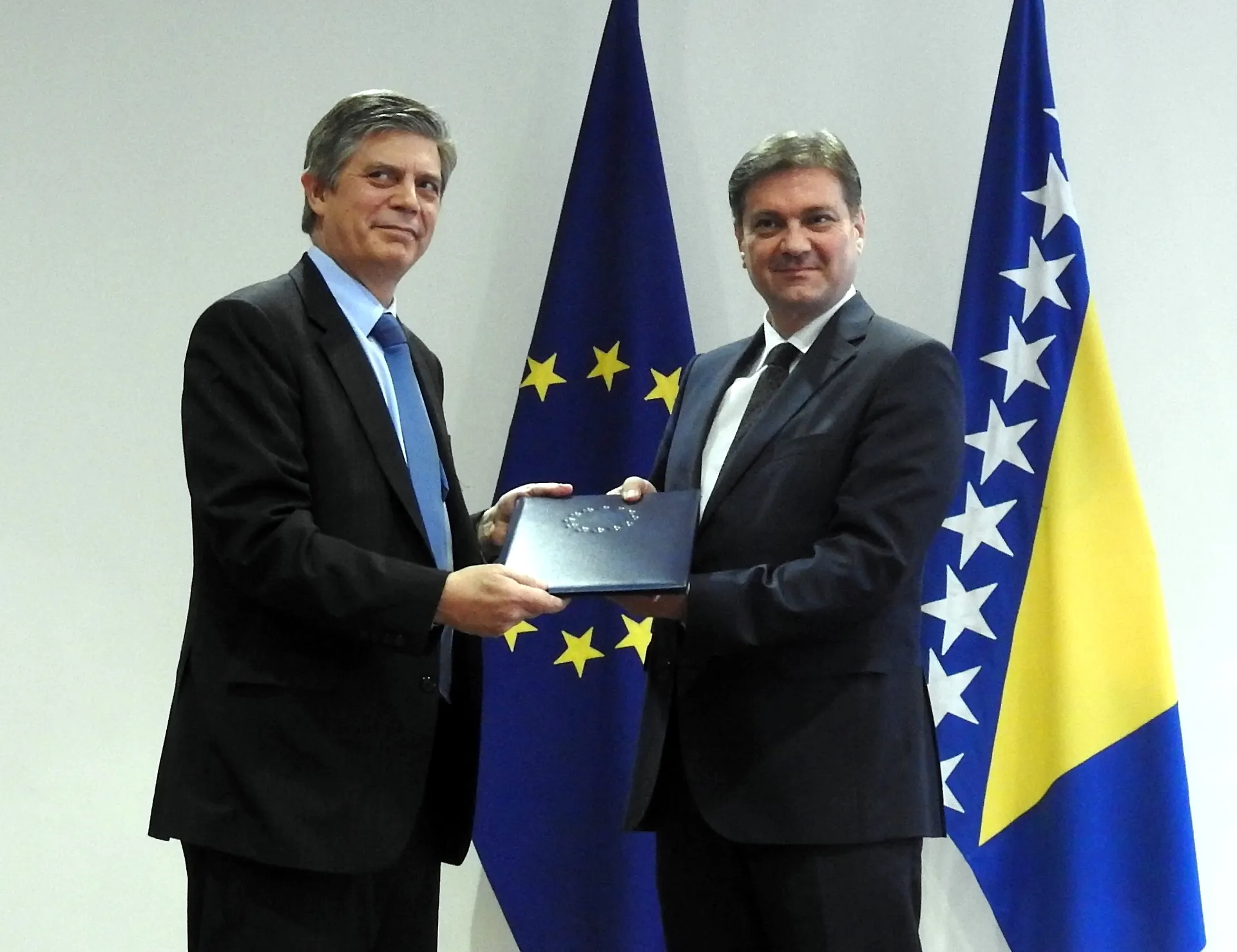 Predsjedavajućem Zvizdiću uručen Izvještaj o BiH (AUDIO)