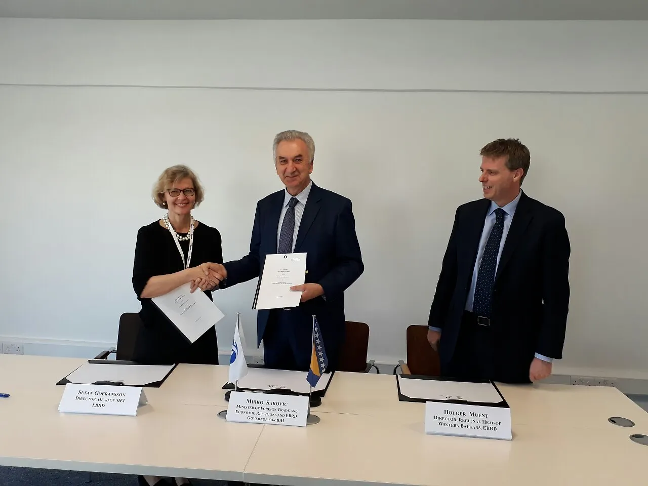 Ministar Šarović potpisao projekte podrške vodosnabdijevanju
 i rješavanju komunalnih problema u Sarajevu, Banjoj Luci, Brčkom i Palama 
