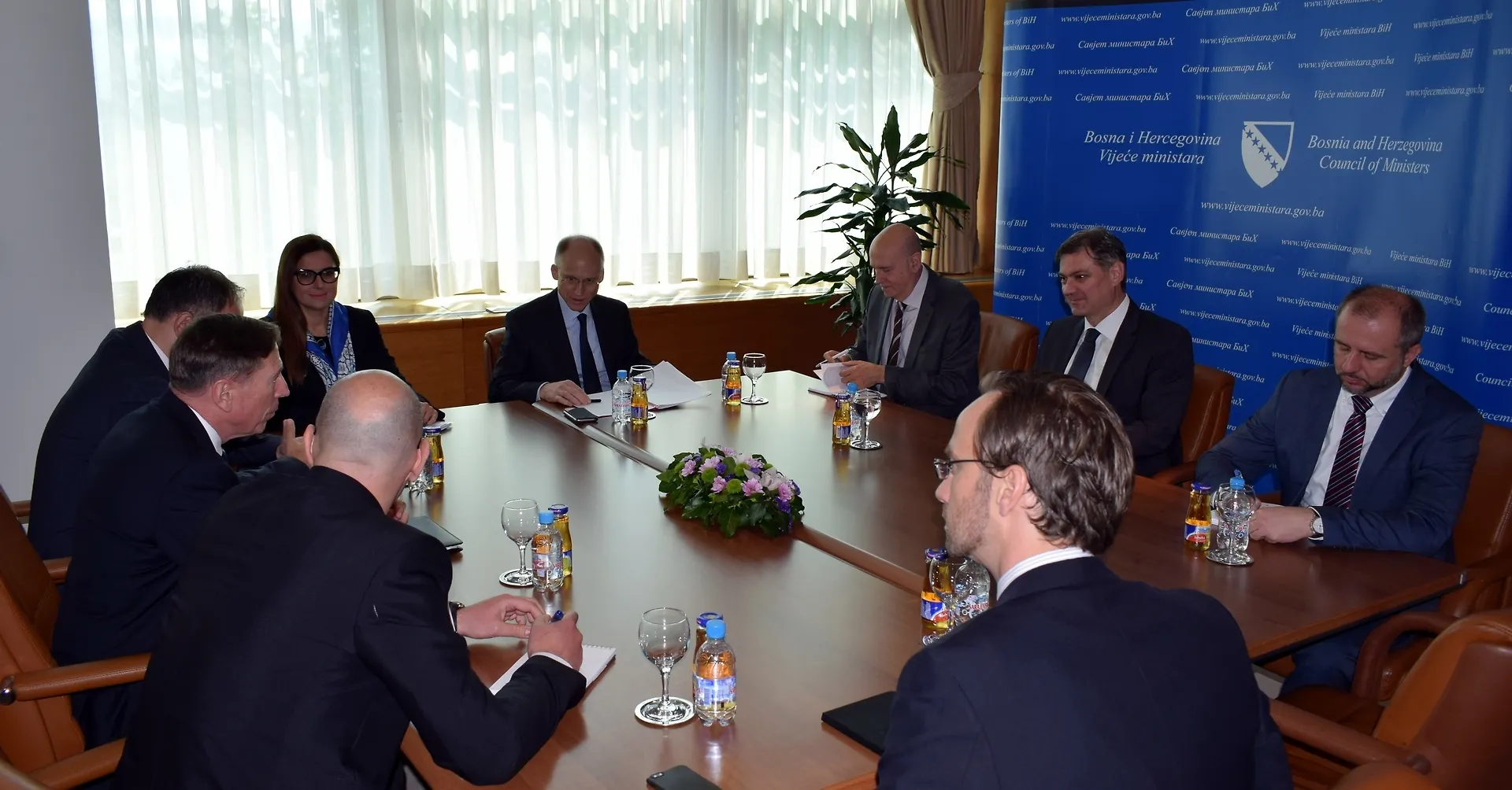 Zvizdić  - Petraeus: Za nove investicije nužno je  raditi na očuvanju stabilnosti regiona