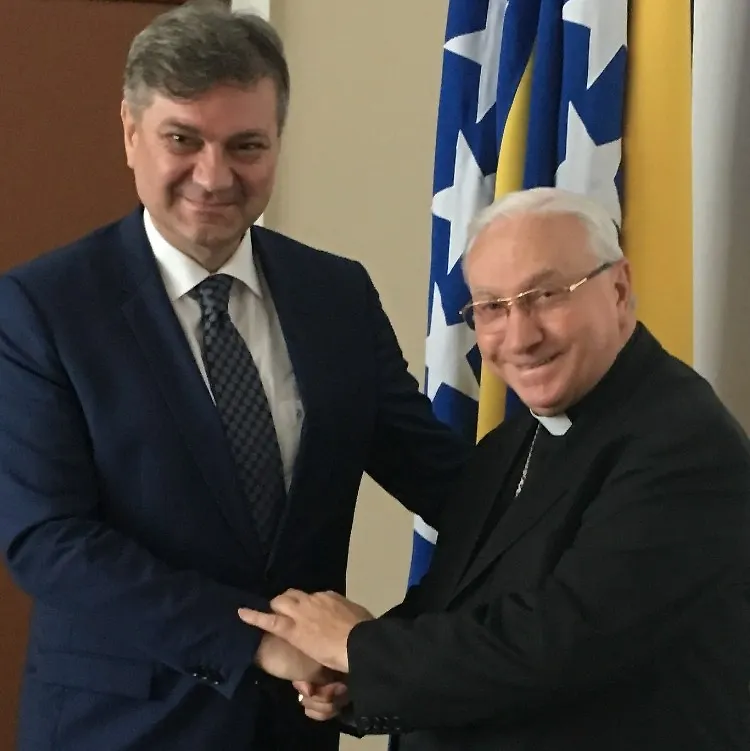 Predsjedatelj Zvizdić s apostolskim nuncijem Pezzutom