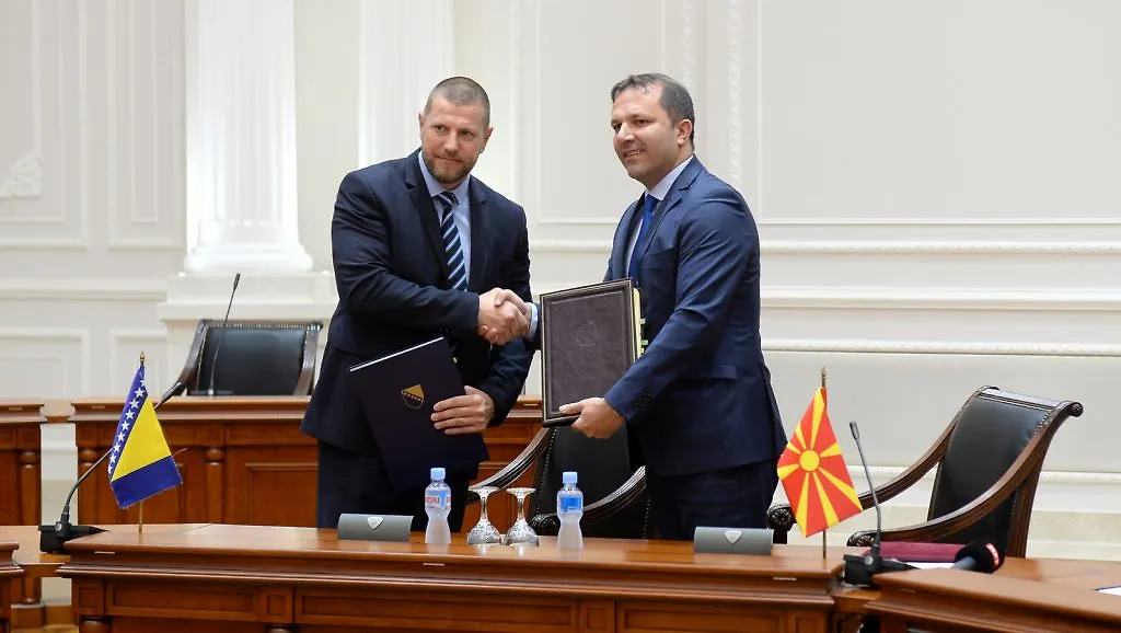 Министар Јуско у Скопљу: БиХ и Македонија потписале Споразум о међусобном признавању и замјени возачких дозвола

