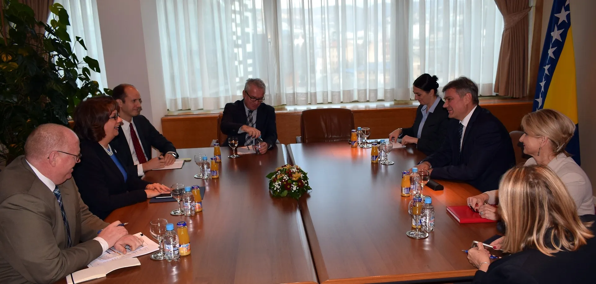 Predsjedavajući Zvizdić razgovarao s ambasadoricom SAD-a u BiH