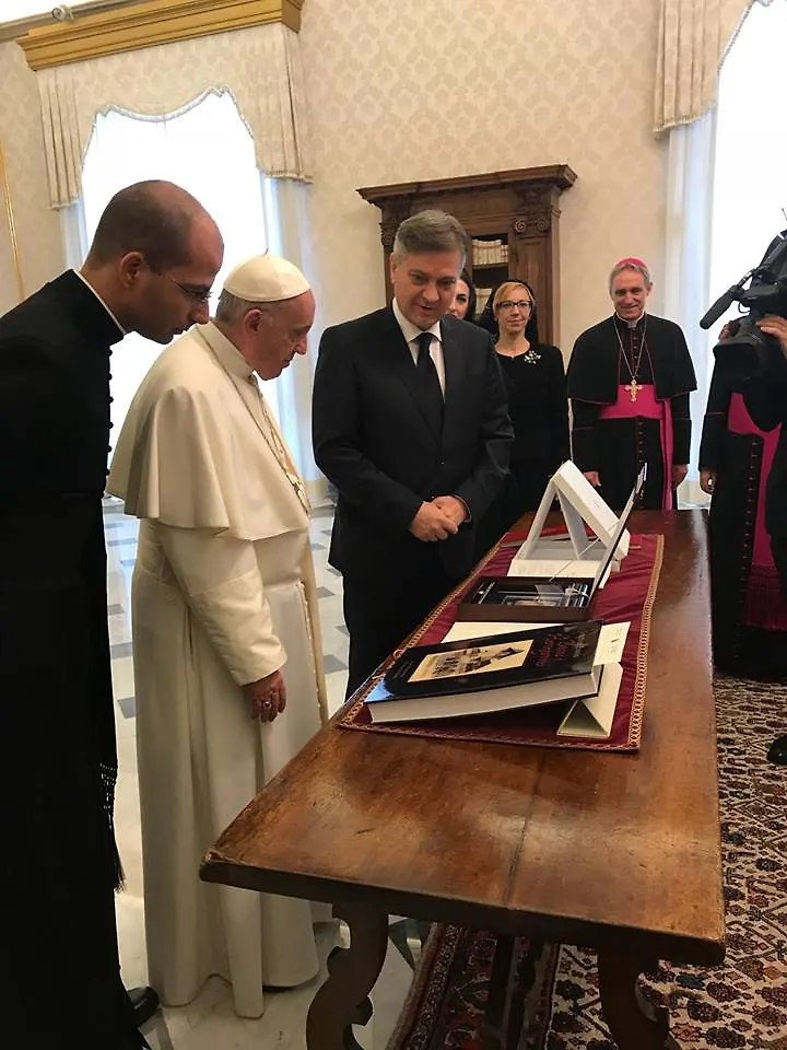 Predsjedatelj Zvizdić u audijenciji kod pape Franje