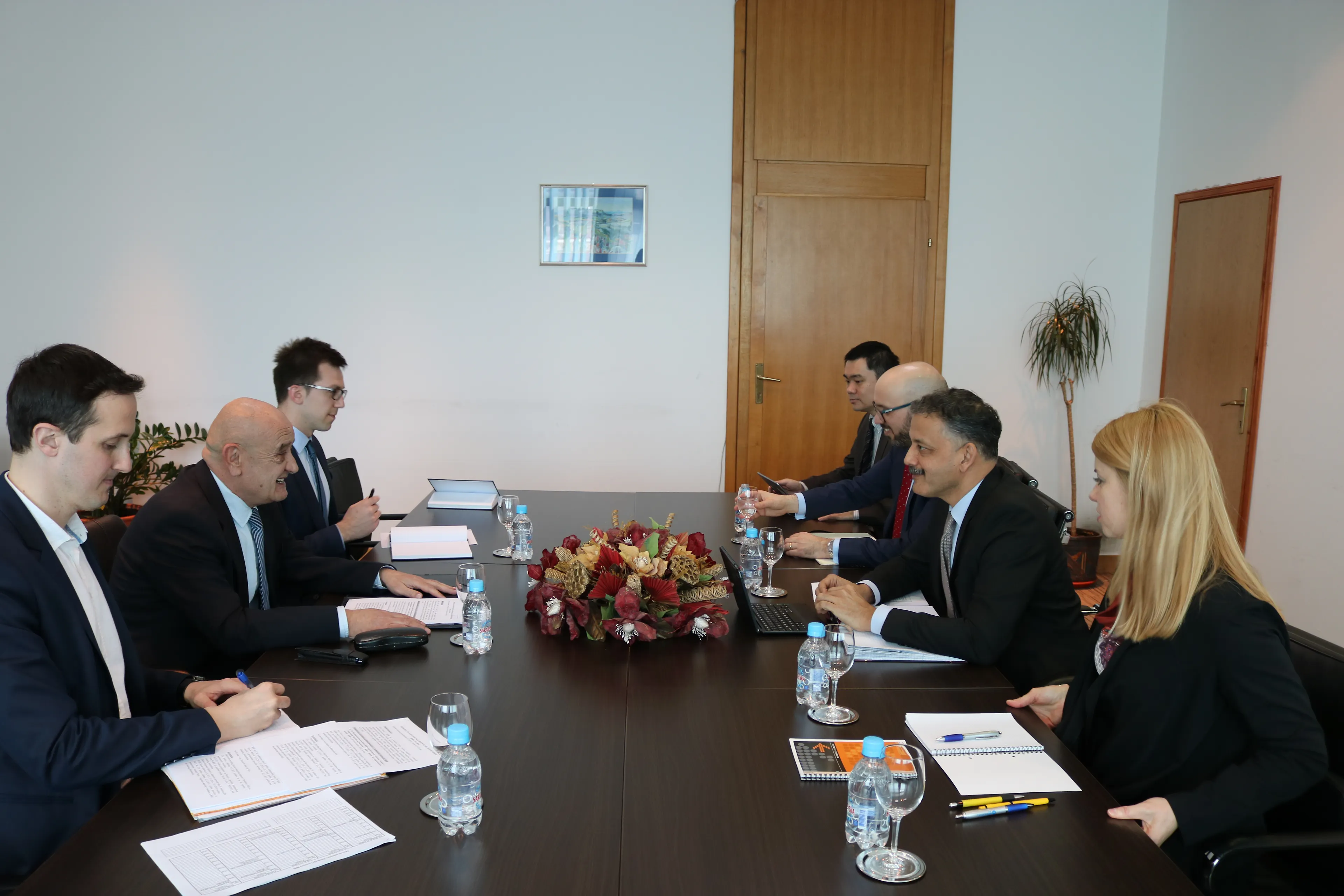 Наставак реформи теме разговора
министра Беванде и Надема Илахија
