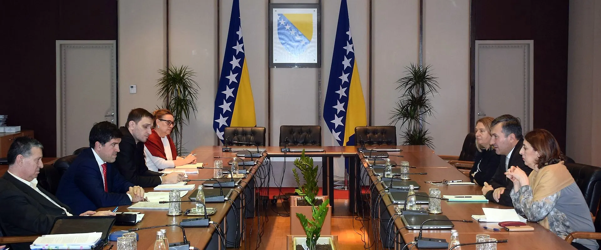 Održan sastanak generalnog tajnika Vijeća ministara s direktorom Ureda za zakonodavstvo VMBiH: razgovaralo se o dosljednoj primjeni Jedinstvenih pravila za izradbu pravnih propisa  