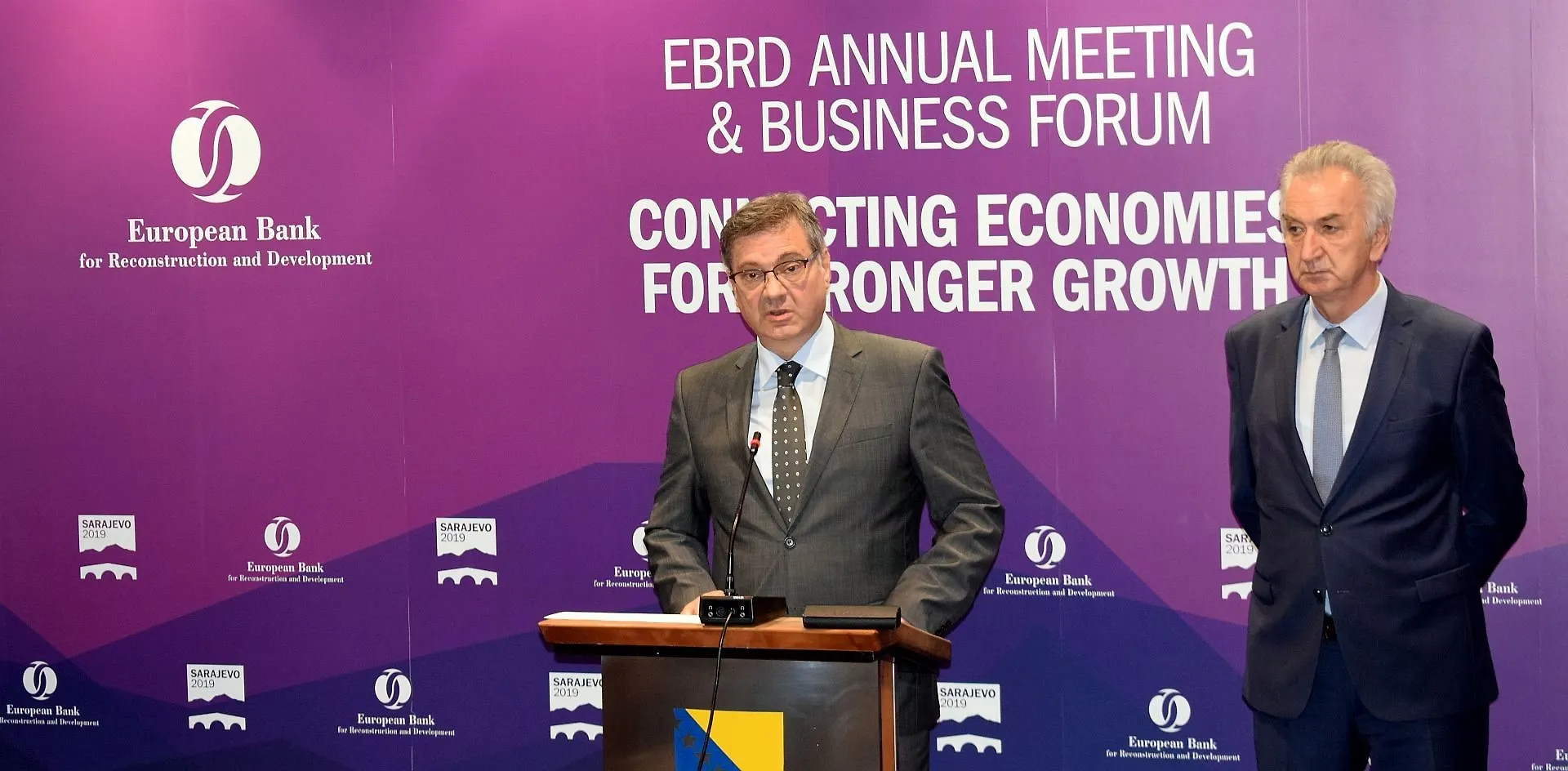 Konferencija za medije predsjedatelja Zvizdića i ministra Šarovića  u  povodu Godišnjeg sastanka guvernera EBRD-a (AUDIO)