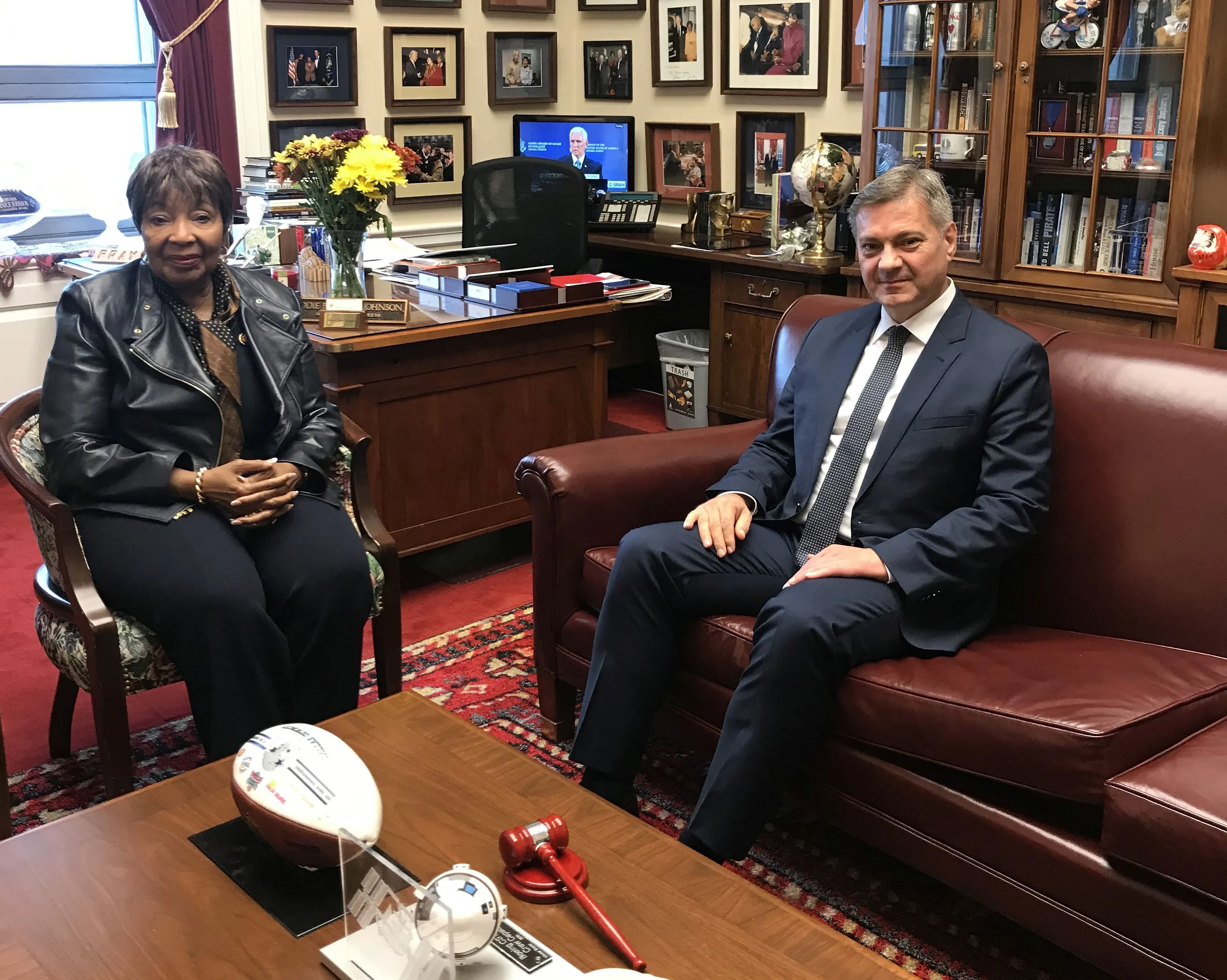 Zvizdić Meets with US Congresswomen and Senator