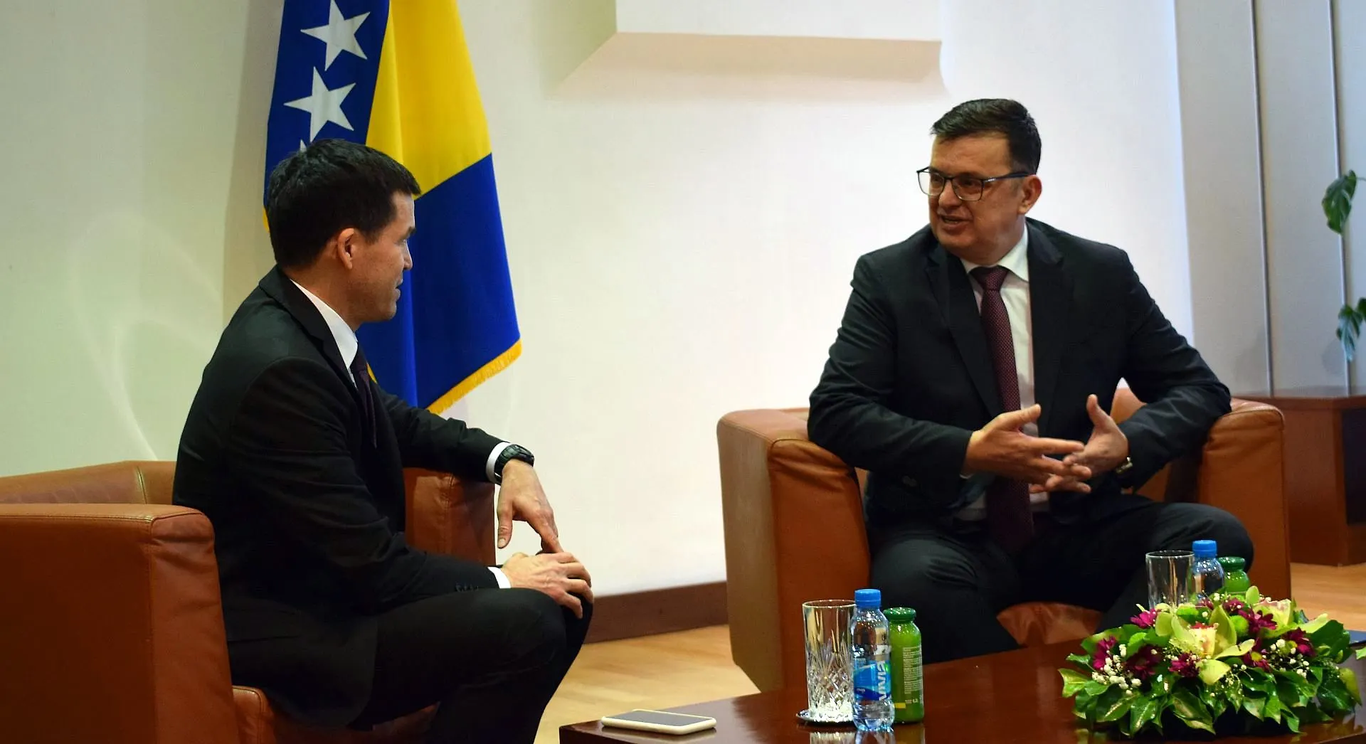 Predsjedavajući Tegeltija s rezidentnim predstavnikom MMF-a Dževelom