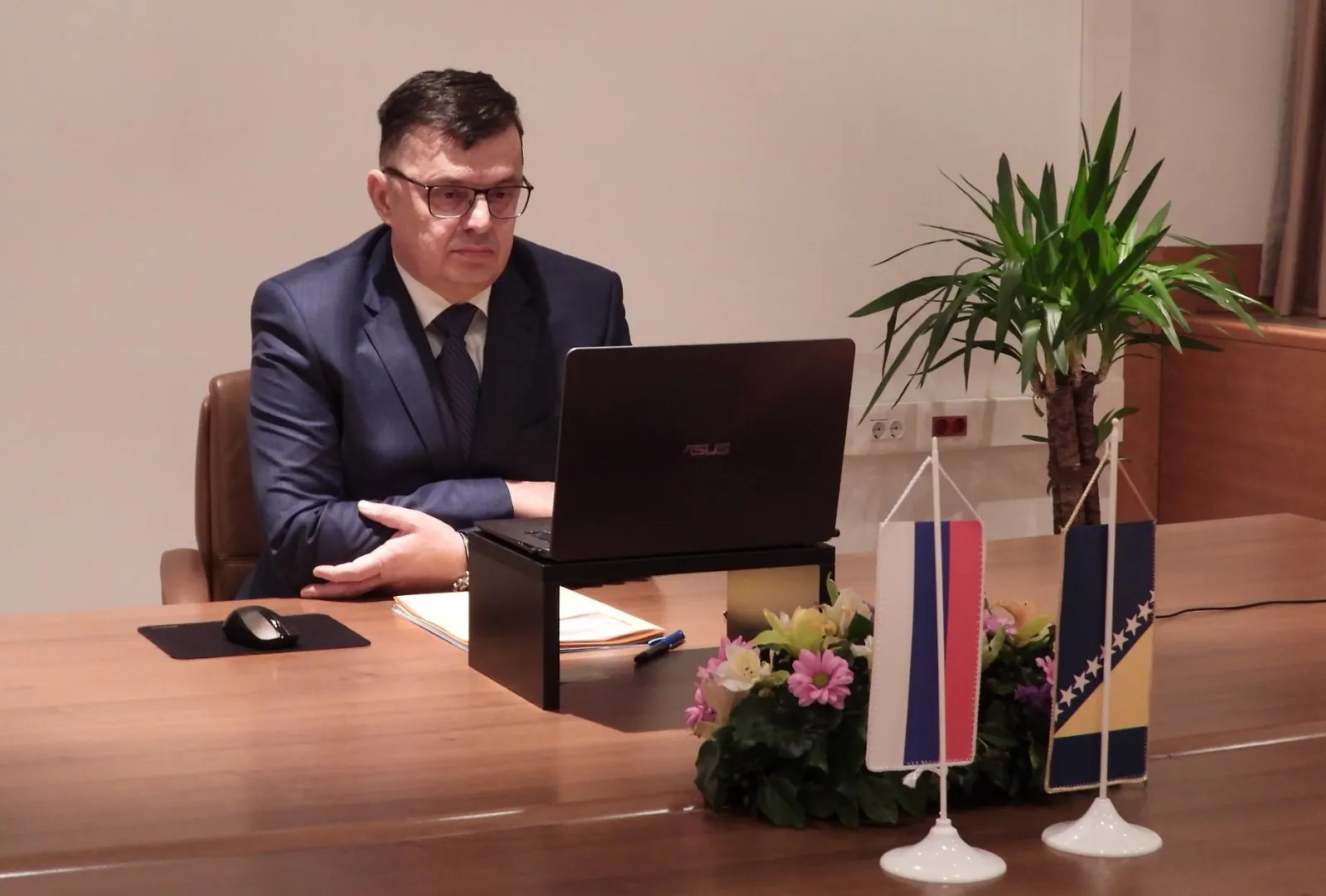 Chairman Tegeltija Talks with head of IMF Mission Petri