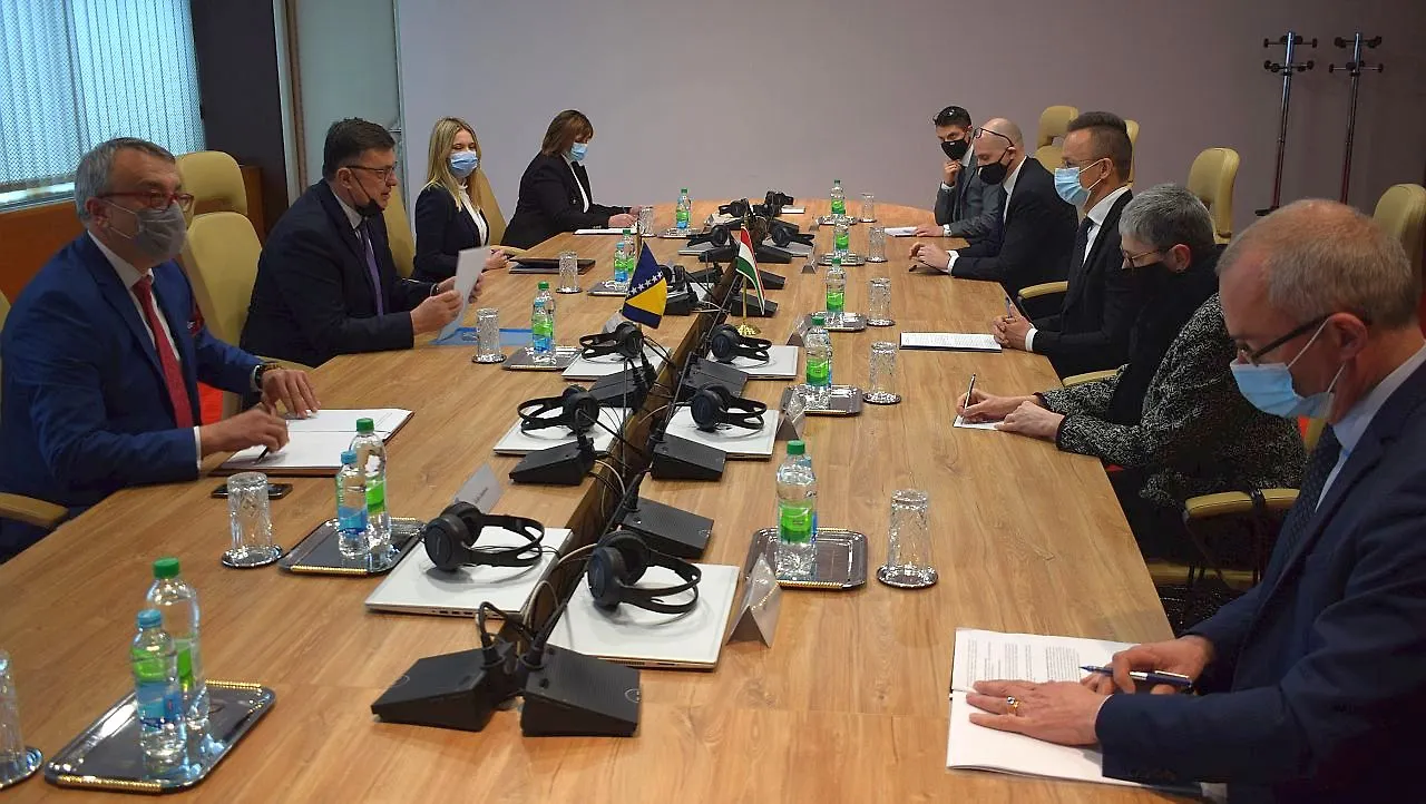 Predsjedavajući Tegeltija razgovarao s mađarskim ministrom Szijjartom