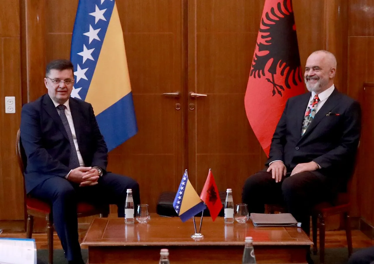 Chairman Tegeltija Talks with Prime Minister Rama in Albania
