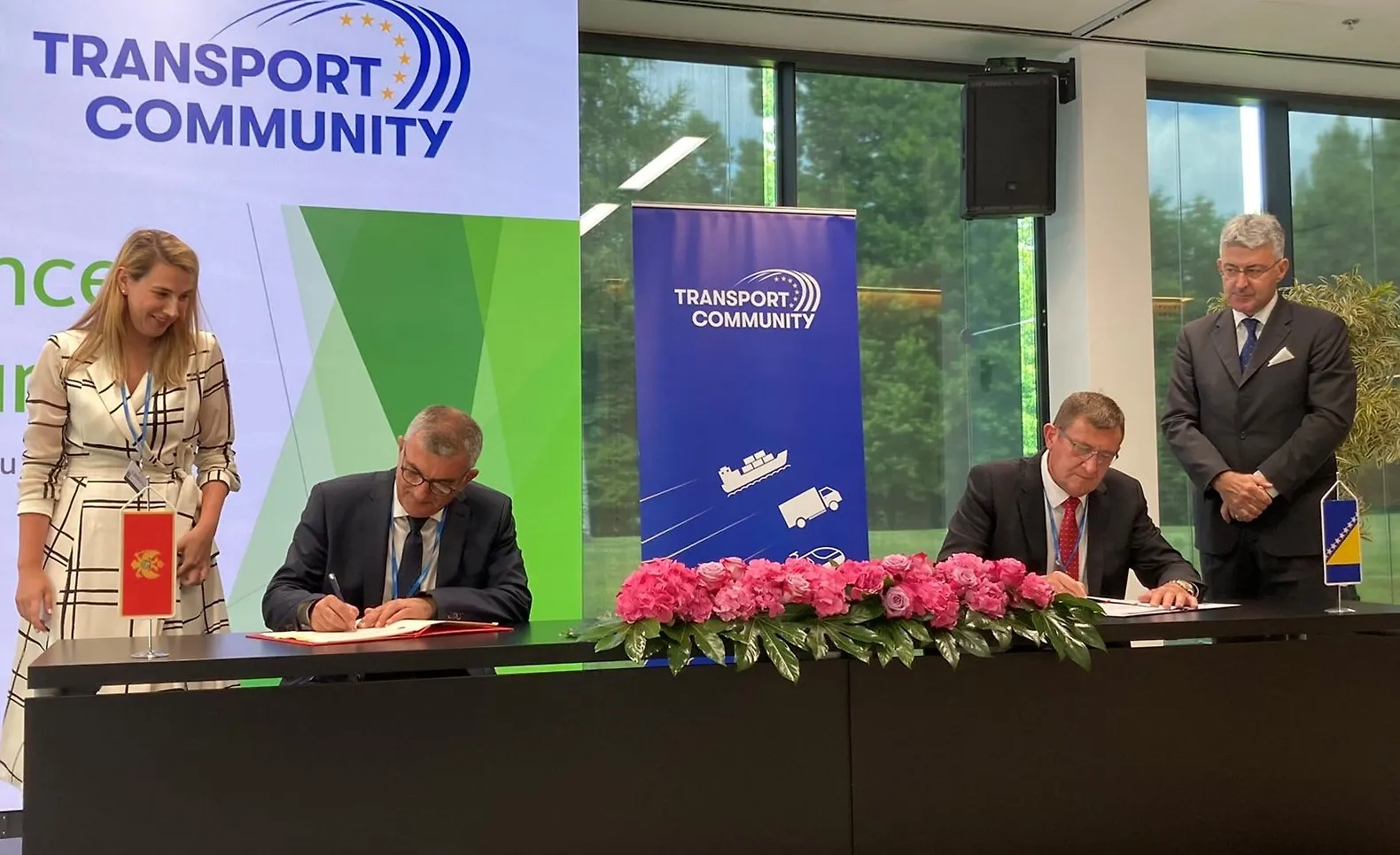 Министри Митровић и Бојанић потписали Споразум о изградњи моста на ријеци Тари и прикључних граничних дионица