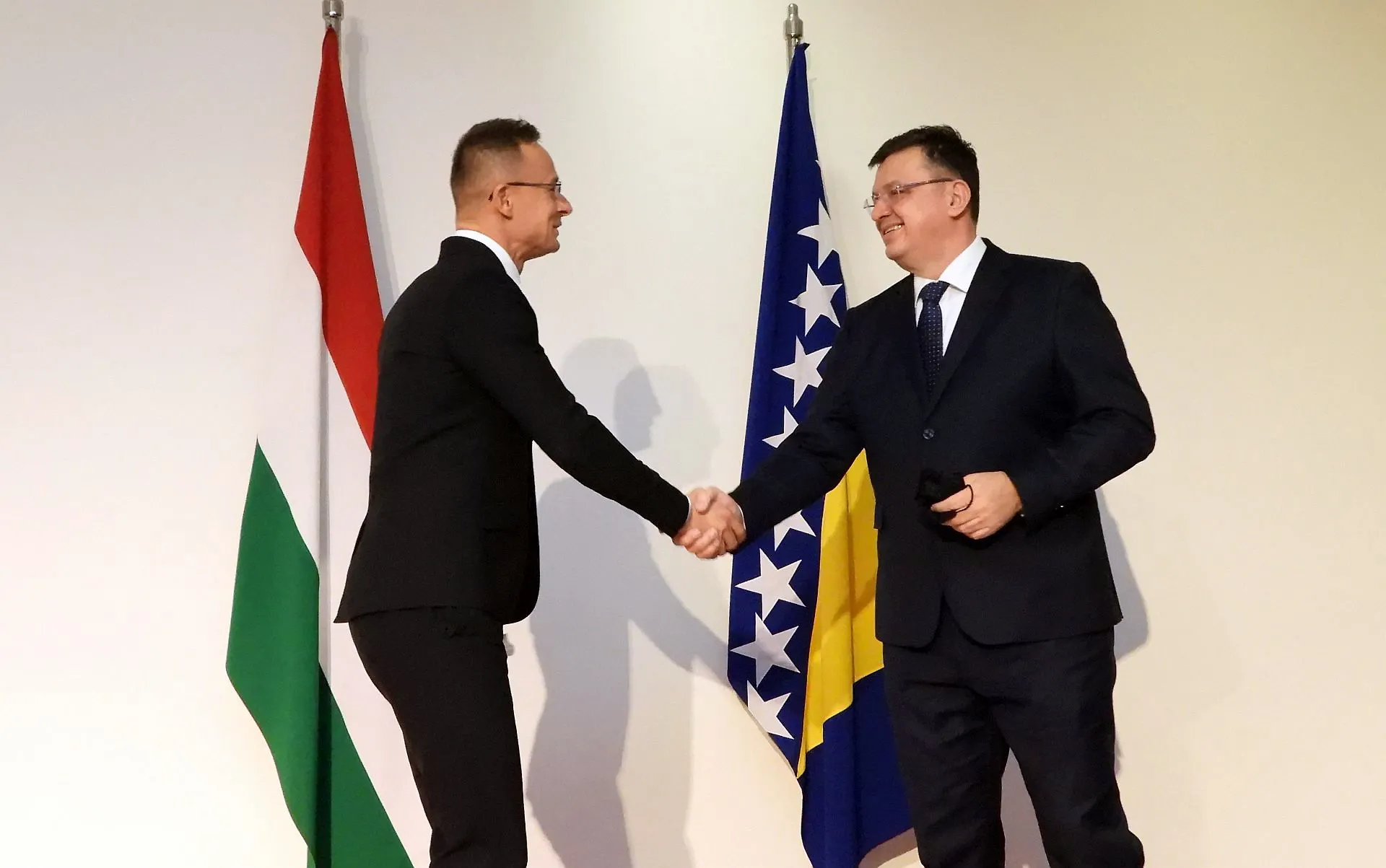 Chairman Tegeltija Talks with Foreign and Trade Minister of Hungary